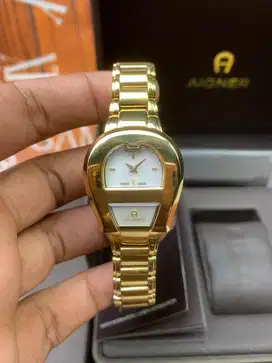 AIGNER VENEZIA SMALL A39601 MOTHER OF PEARL