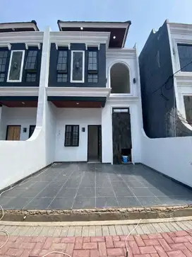 rumah 2lantai siap huni Depok murah mewah tanpa DP 0%