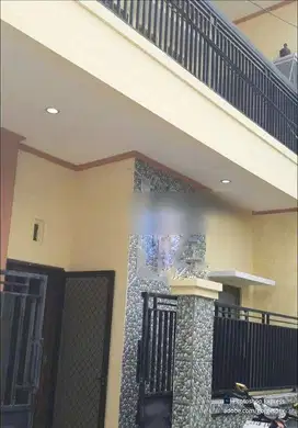 Rumah sememi 2 lantai siap pakai- benowo sby barat