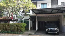 Dijual Rumah 2Lt Cantik Bagus Komplek elite Startegis d Pulomas