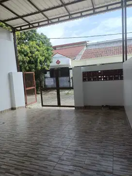 Dijual rumah bangunan baru 2 lantai full bangunan Harapan Indah I