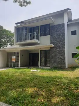 Rumah Dalam Cluster Elite Tropicana Residence Jababeka