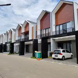 RUMAH SIAP HUNI FASILITAS CLUB HOUSE DALAM CLUSTER