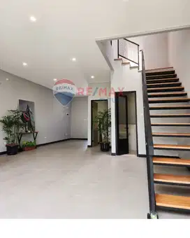 RUMAH BRAND NEW MODERN INDUSTRIAL DESIGN  GIRILOKA - BSD CITY