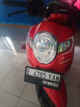 Scoopy 2018 pajak hidup