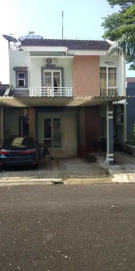 Dijual Rumah Cantik 3 Lantai di Serpong CIty Paradise