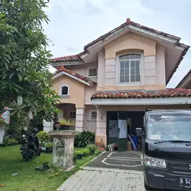 DIJUAL Rumah Mediterania Golf 1 Jl. Parahyangan Sentul City