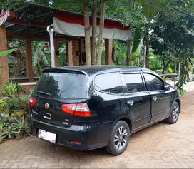 Grand Livina AT 2018 Hitam