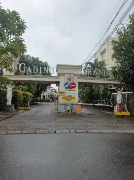 Rumah mewah cluster dekat MKG