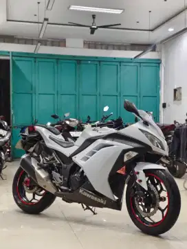 KAWASAKI NINJA 250 FI TAHUN 2012 KM ANTIK 3K PAJAK PANJANG MULUS