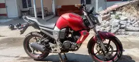 Di jual motor byson warna merah