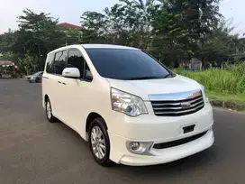 Toyota Nav1 V 2016