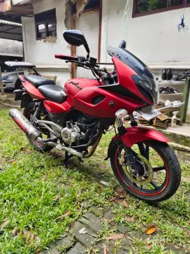 Dijual Motor Pulsar P220 Pajak Hidup