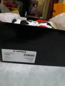 AIRWALK White&black