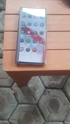 Samsung note 20 ultra.minus