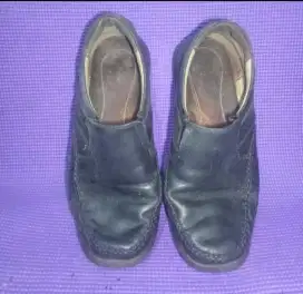 Lee sepatu kulit pria size 43 -44