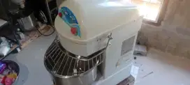 Mesin adonan roti kapasitas 12kg