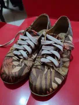 Preloved shoes Amanda janes