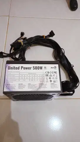 Aerocool PSU United Power 500w 80+ (beserta barang2 lainnya)