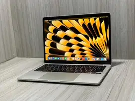 Macbook Pro 13 Inch 2020 M1 8/512 GB