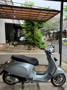 Vespa Primavera S 2022 km 1000 RECORD