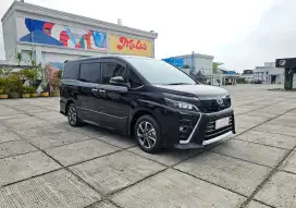 [Km 44rb] Toyota Voxy 2.0 Nik 2018