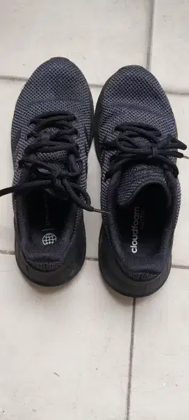 Sepatu Running Adidas Questar Flow NXT Ori 

 