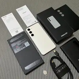 Samsung S23 5G 8/256GB Like New SEIN Garansi Juli 2025 - Cream