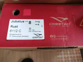 Sepatu safety Jubatus size 8 tahun 2024