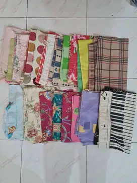 Sarung Bantal (Bekas)