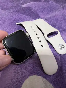 Apple Watch SE 2 / 44mm MULUS PEMAKAIAN PRIBADI