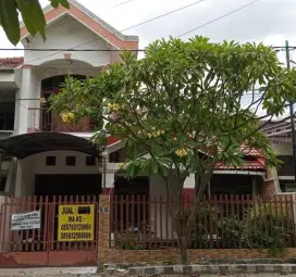 Rumah Semolowaru Tengah IX