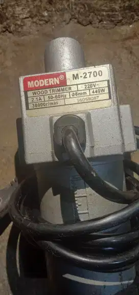 Wood trimmer MODERN bekas