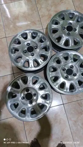 Velg Mazda lantis