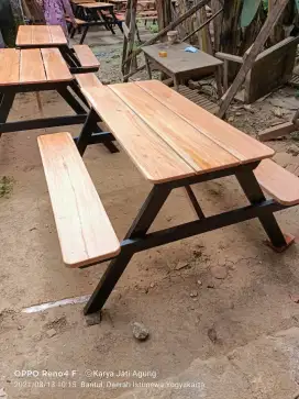 Set kursi outdoor cafe mahoni