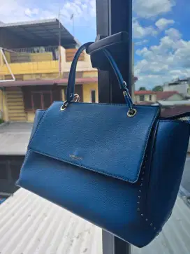 Turun harga tas Kulit Branded Henri Bendel New York