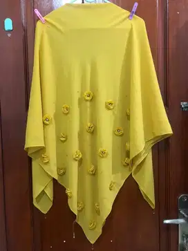 Hijab segiempat preloved
