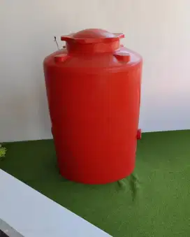 Tandon 700 liter