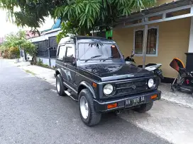 Suzuki Jimmy thn 2000 (Mulus + Surat Lengkap)