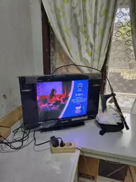 TV Tabung + STB Merk Polytron