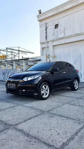 Honda HRV 1.5 E AT 2017 HITAM CVT AUTOMATIC NON SE HR-V PAJAK PANJANG