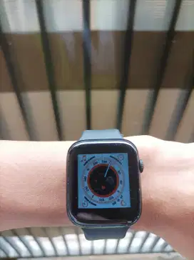 Jam tangan smartwatch