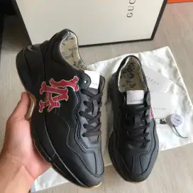 Gucci Rhyton LA Los Angels run bigger sneaker sepatu 41
