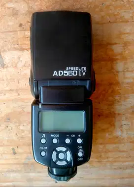 Speedlite Universal Andoer AD 560 IV