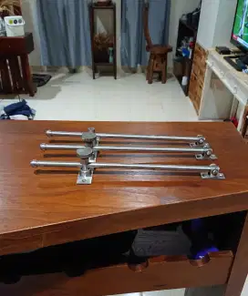 Penahan Jendela Lamskar Window Stay SES Bulat Putar 3 PCS