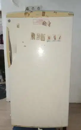 Kulkas Sanyo 1 pintu Jadul Bandel