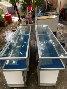 Dijual Etalase Counter Pulsa jual Borong aja kondisi baik siaap pakai.