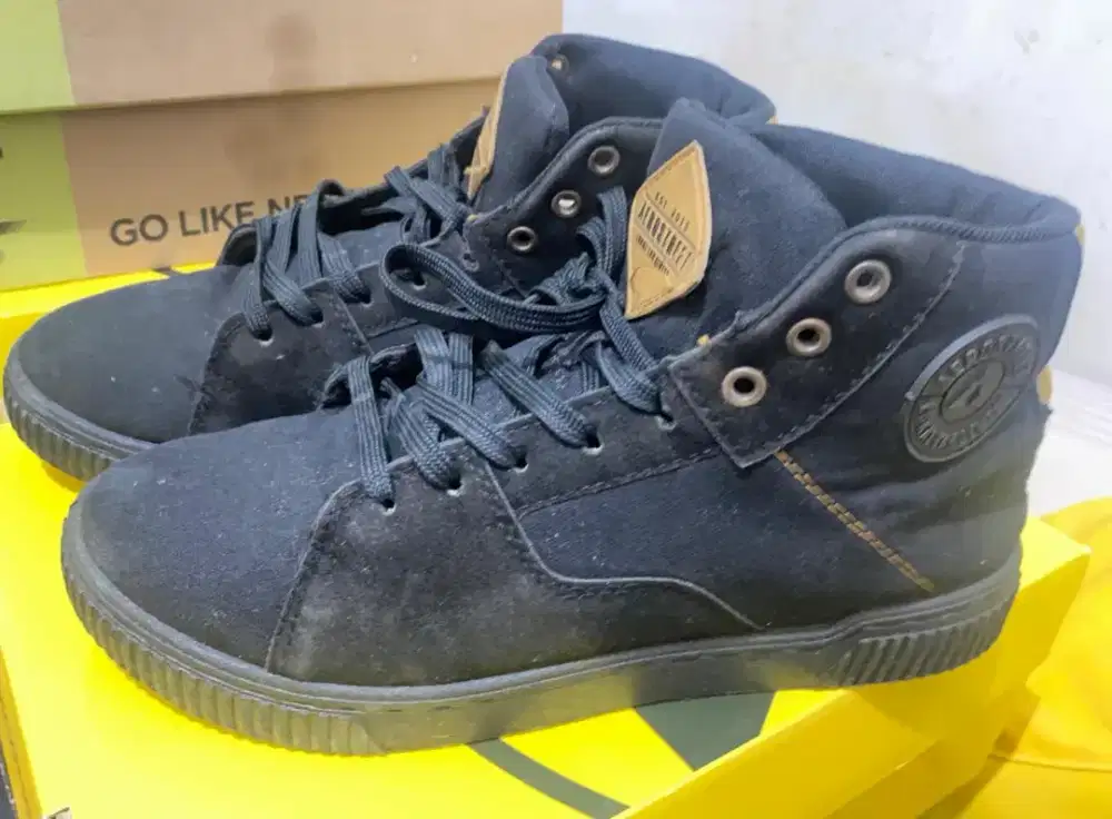 Sepatu Aero Street Carpenters Black