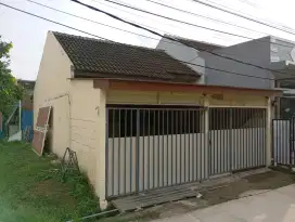 Dijual / Take Over Rumah Saung Kebun ( Citra Kebun Mas A10 Nomor 16 )