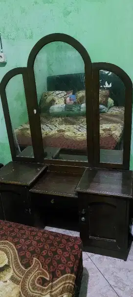 Dijual meja rias jati bekas